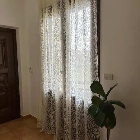 Casa Rosa * Elice